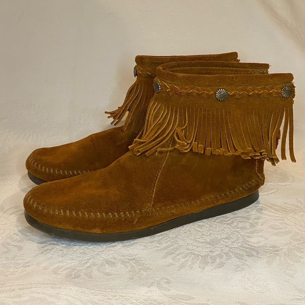 Minnetonka Ankle Fringe Moccasins
